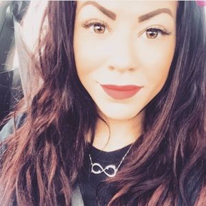 Meet your Posher, Jess